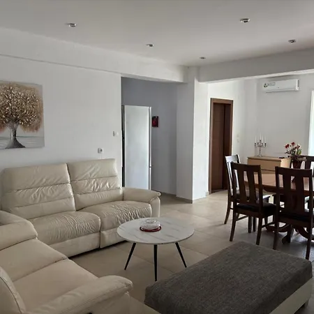 Astri Villa * Ierissós