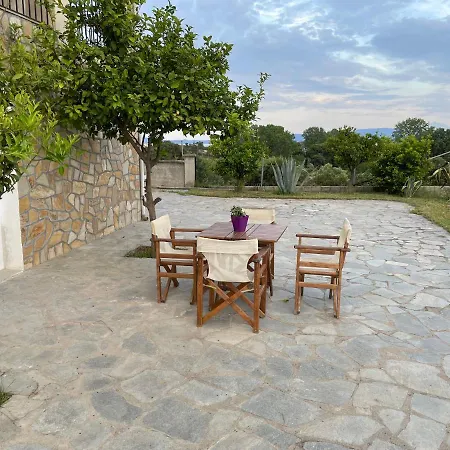 Astri Villa * Ierissós
